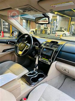 تۆیۆتا کامری